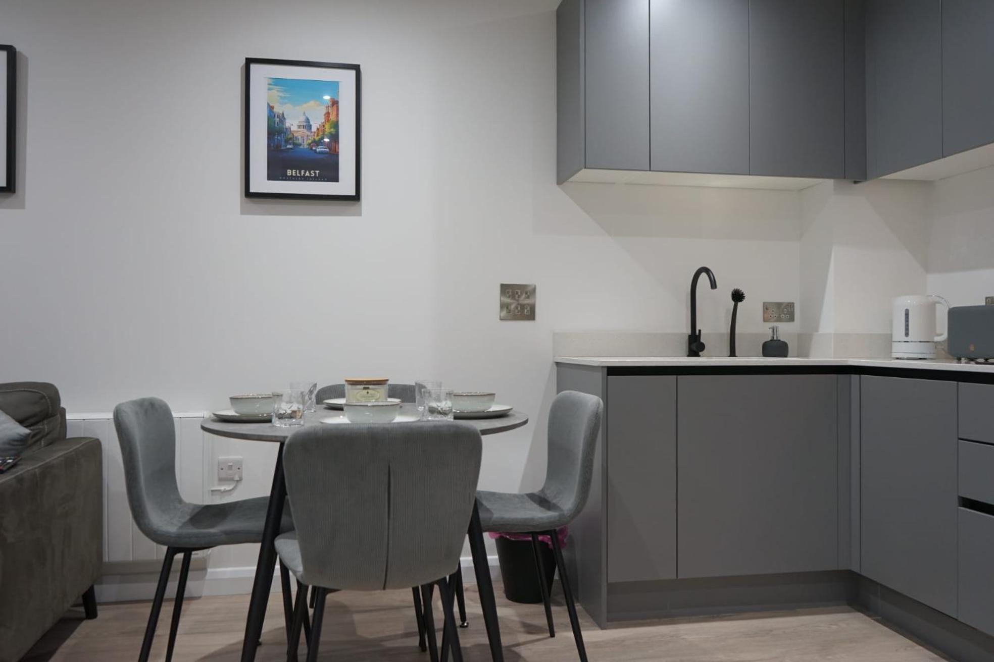 Luxury City Centre Apartment Belfast Exterior photo
